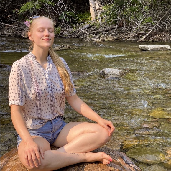 Meet your Posher, Joanne - Picture 4 of 4